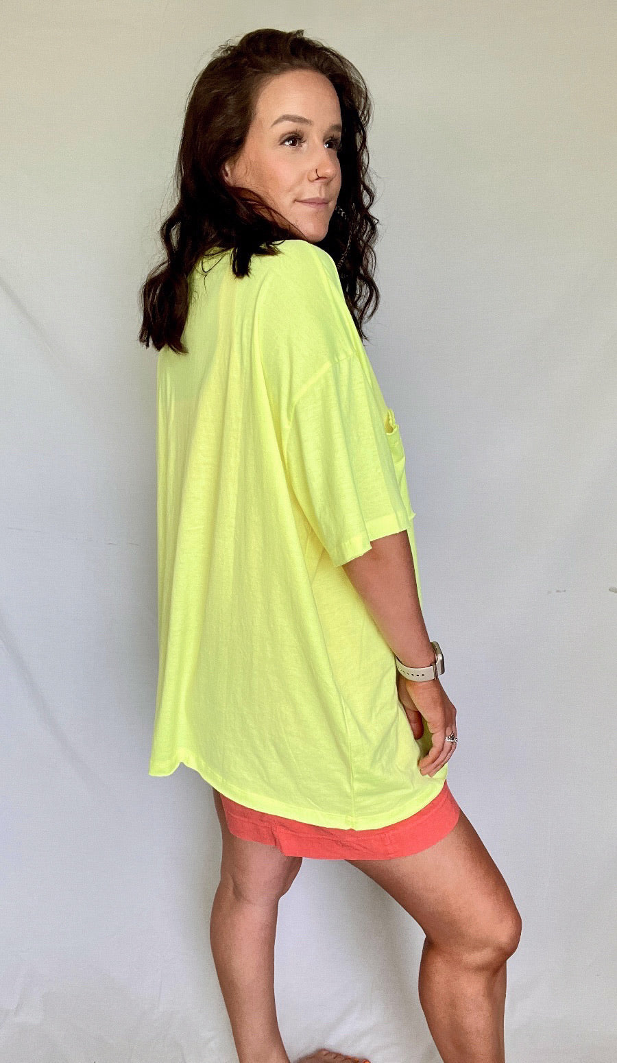 Slouchy pocket tee-Chartreuse