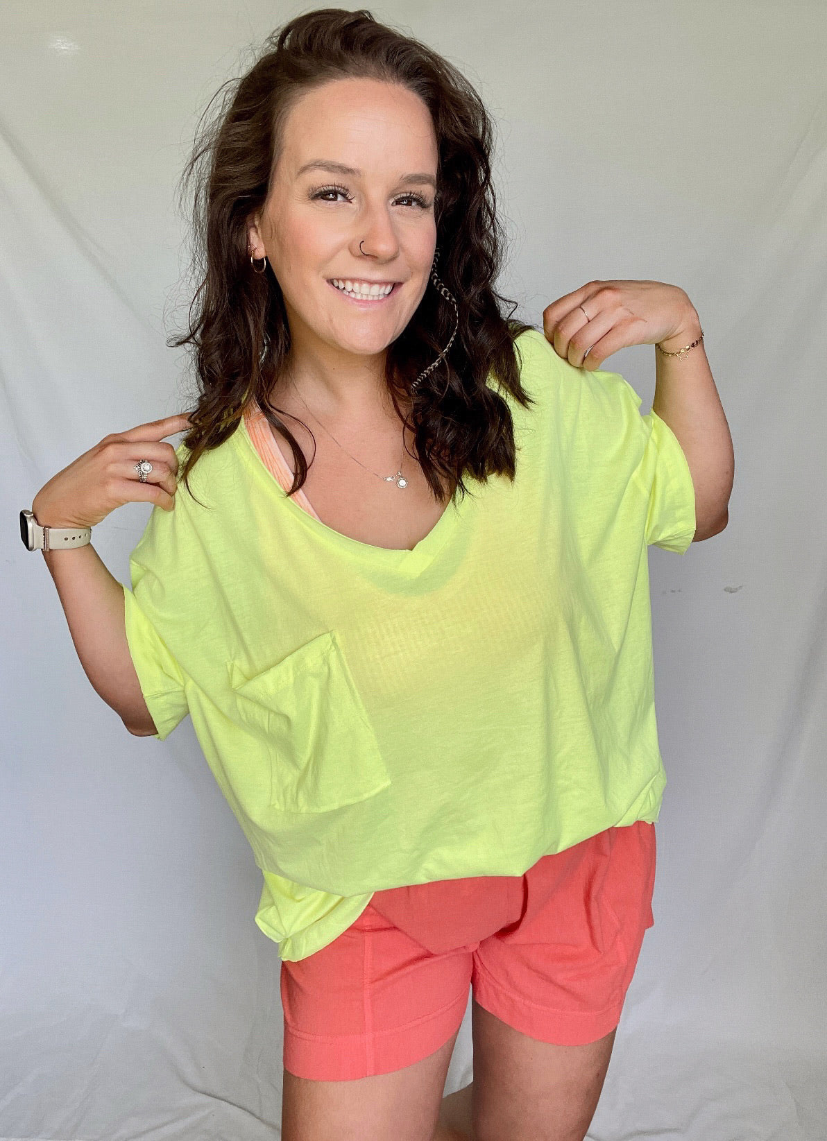 Slouchy pocket tee-Chartreuse