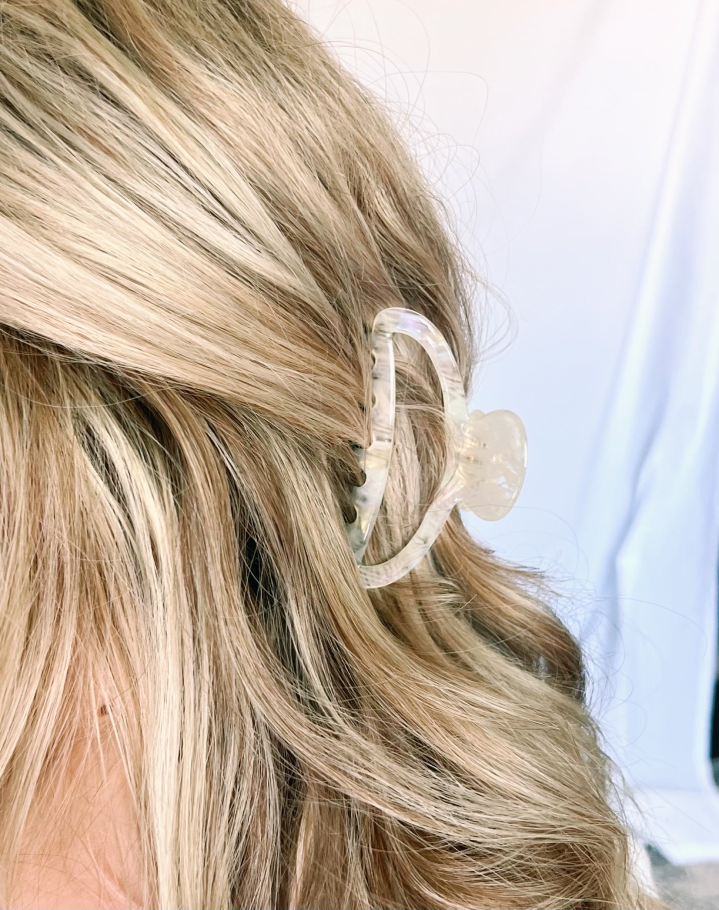 {Fun} Medium Hair clip