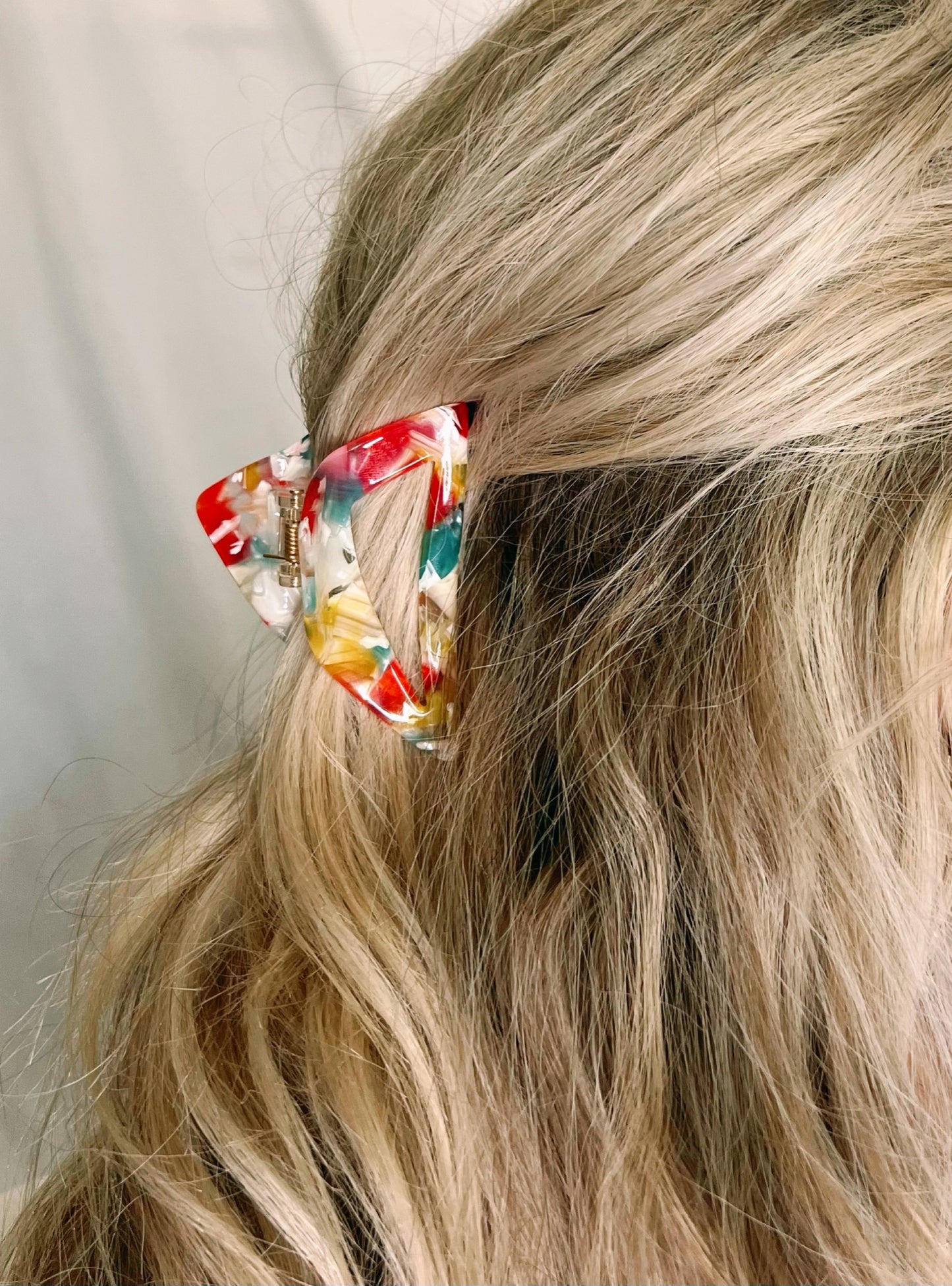 {Fun} Medium Hair clip